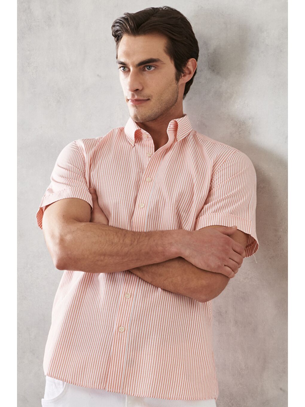 Erkek Beyaz-Turuncu Slim Fit Dar Kesim Düğmeli Yaka Çizgili Gömlek-3