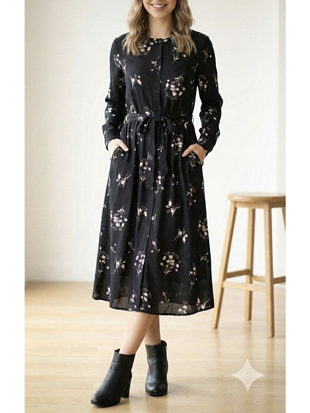 Siyah Kadın Uzun Kollu Hakim Yakalı Düğmeli Kuşaklı Desenli Maxi Mikro Süprem Elbise