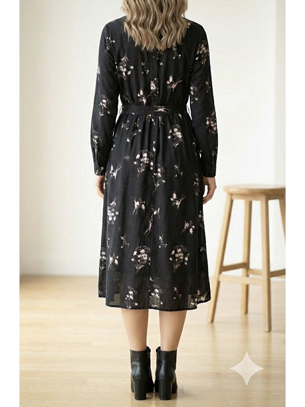 Siyah Kadın Uzun Kollu Hakim Yakalı Düğmeli Kuşaklı Desenli Maxi Mikro Süprem Elbise-1