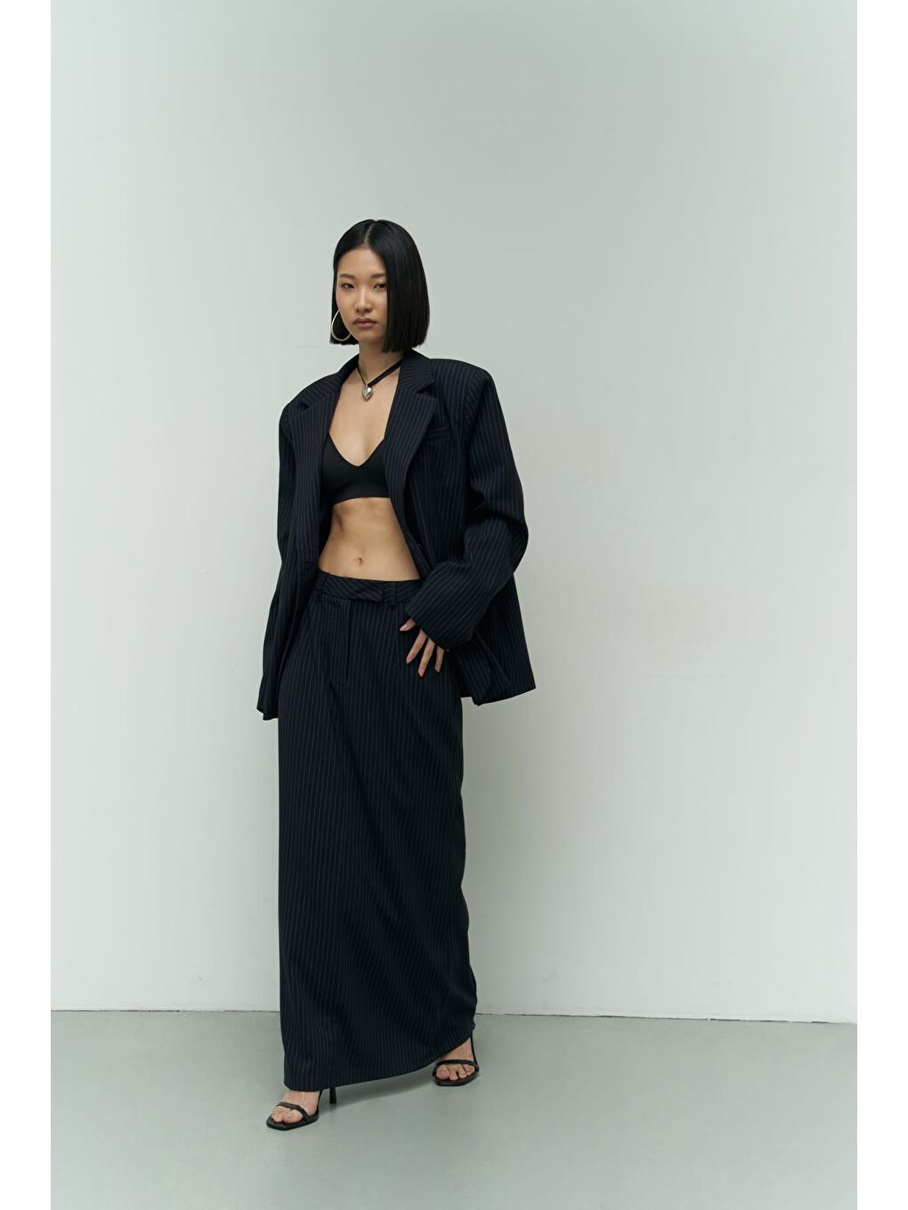 Bruno Çizgili Lacivert Etek-2