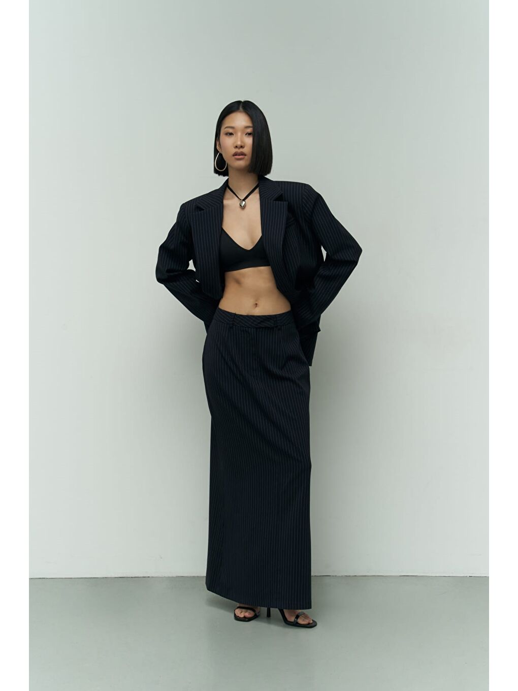 Bruno Çizgili Lacivert Etek-3