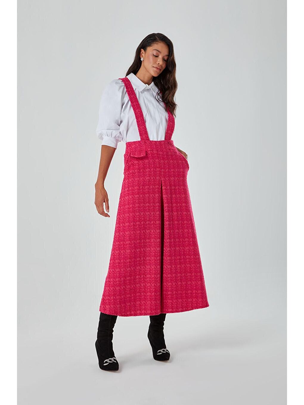 Tüvit Dokulu Askılı Jile Fuşya Elbise