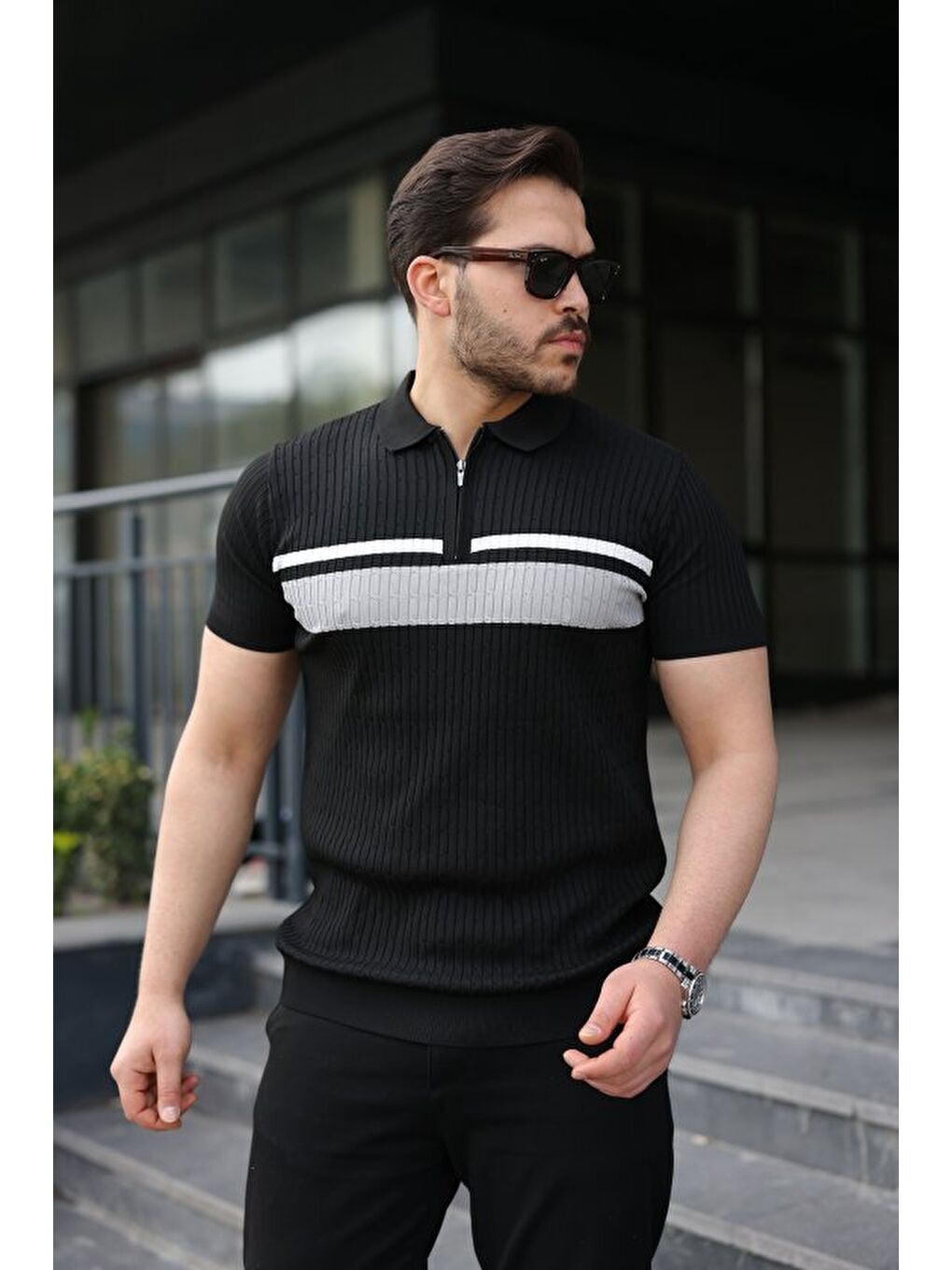 Siyah Erkek Örgü Desenli Renkli Kısa Kollu Triko Tişört