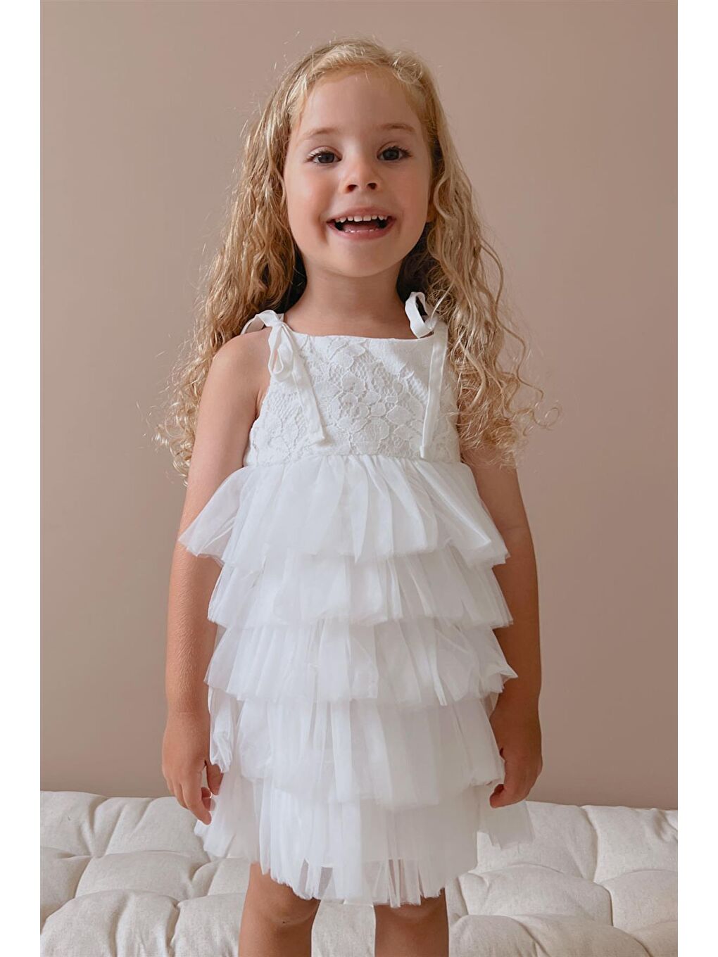 Ekru  Dantelli Tüllü Katlı Kız Çocuk Elbise - Viven