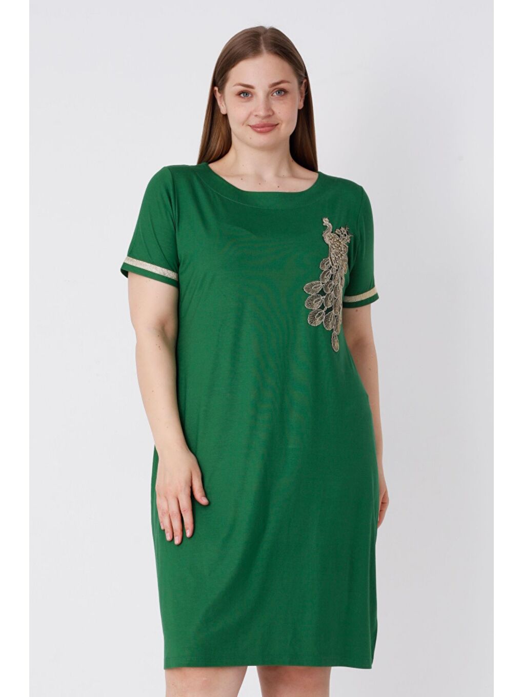 Yeşil kadın siyah büyük beden kısa kollu nakış detaylı elbise