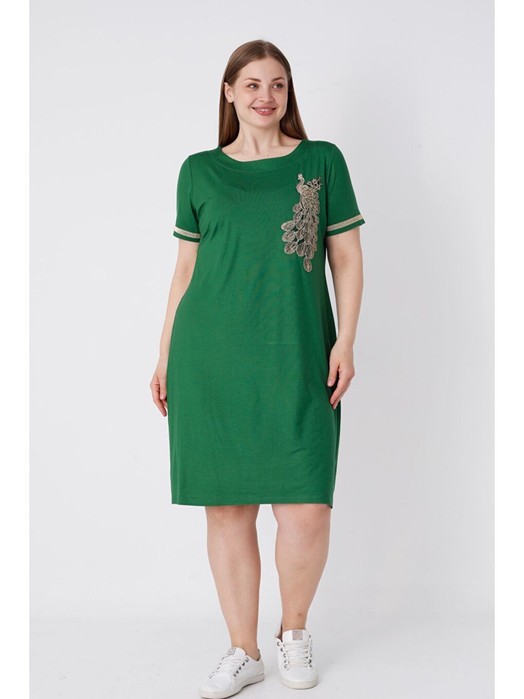 Yeşil kadın siyah büyük beden kısa kollu nakış detaylı elbise-1