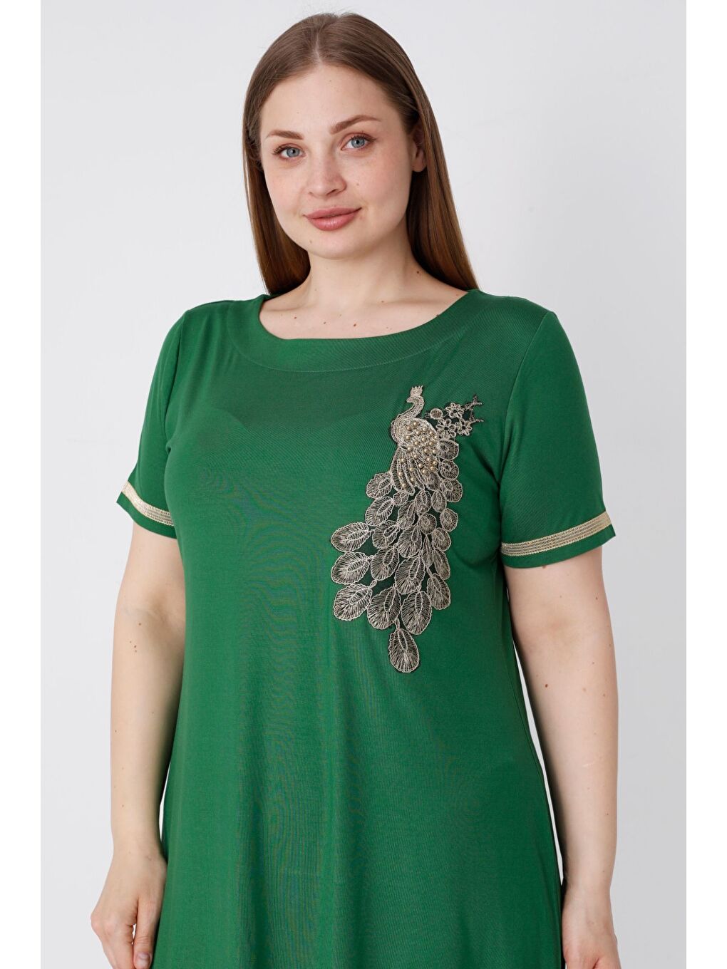 Yeşil kadın siyah büyük beden kısa kollu nakış detaylı elbise-2