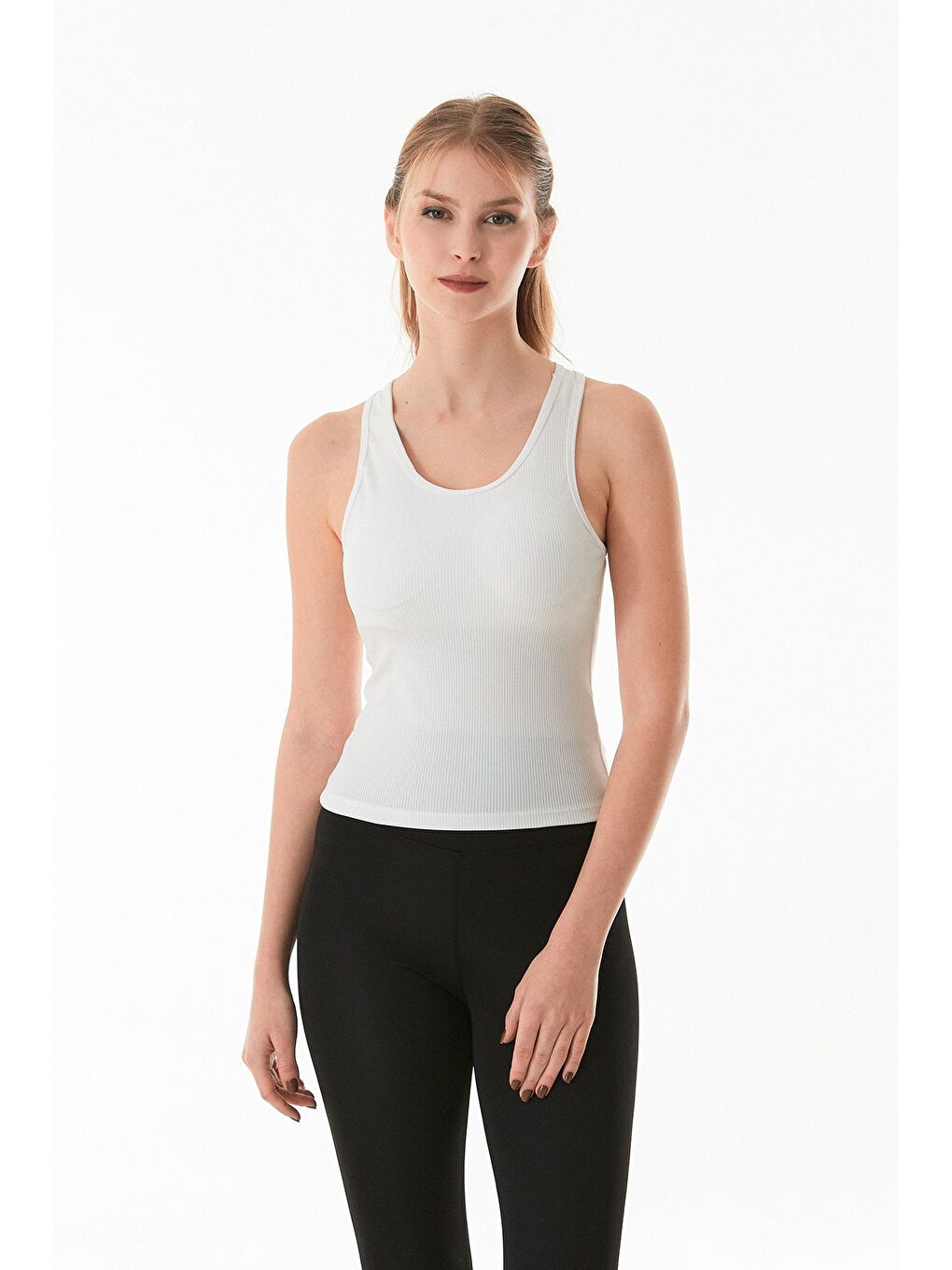 Beyaz Fitilli Halter Yaka Body