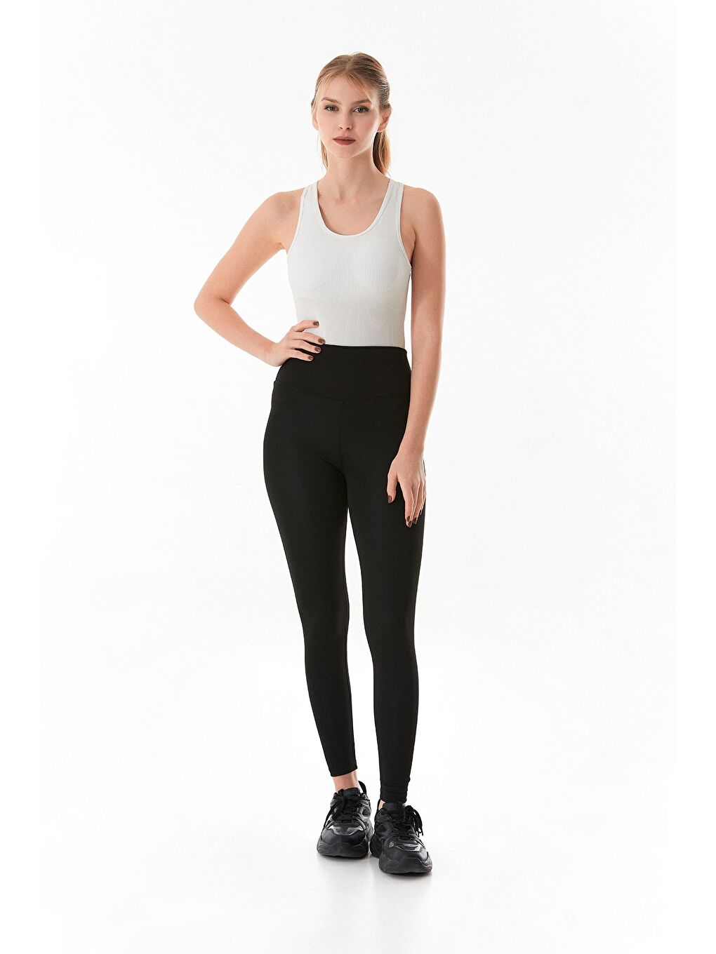 Beyaz Fitilli Halter Yaka Body-3