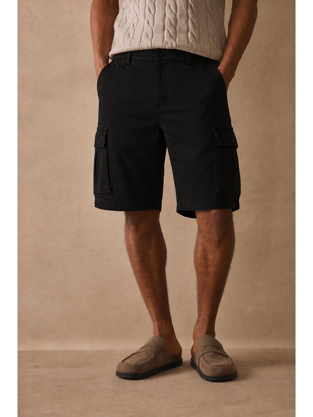 Siyah Çok Cepli Yazlık Rahat Kargo Şort