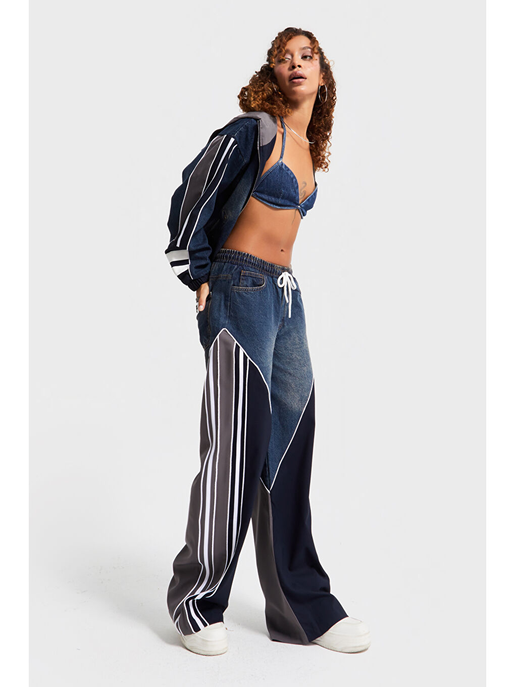 Mavi Kadın Jean Rengi Denim Kumaş Parçalı Bol Kesim Özel Tasarım Denim Jean-1