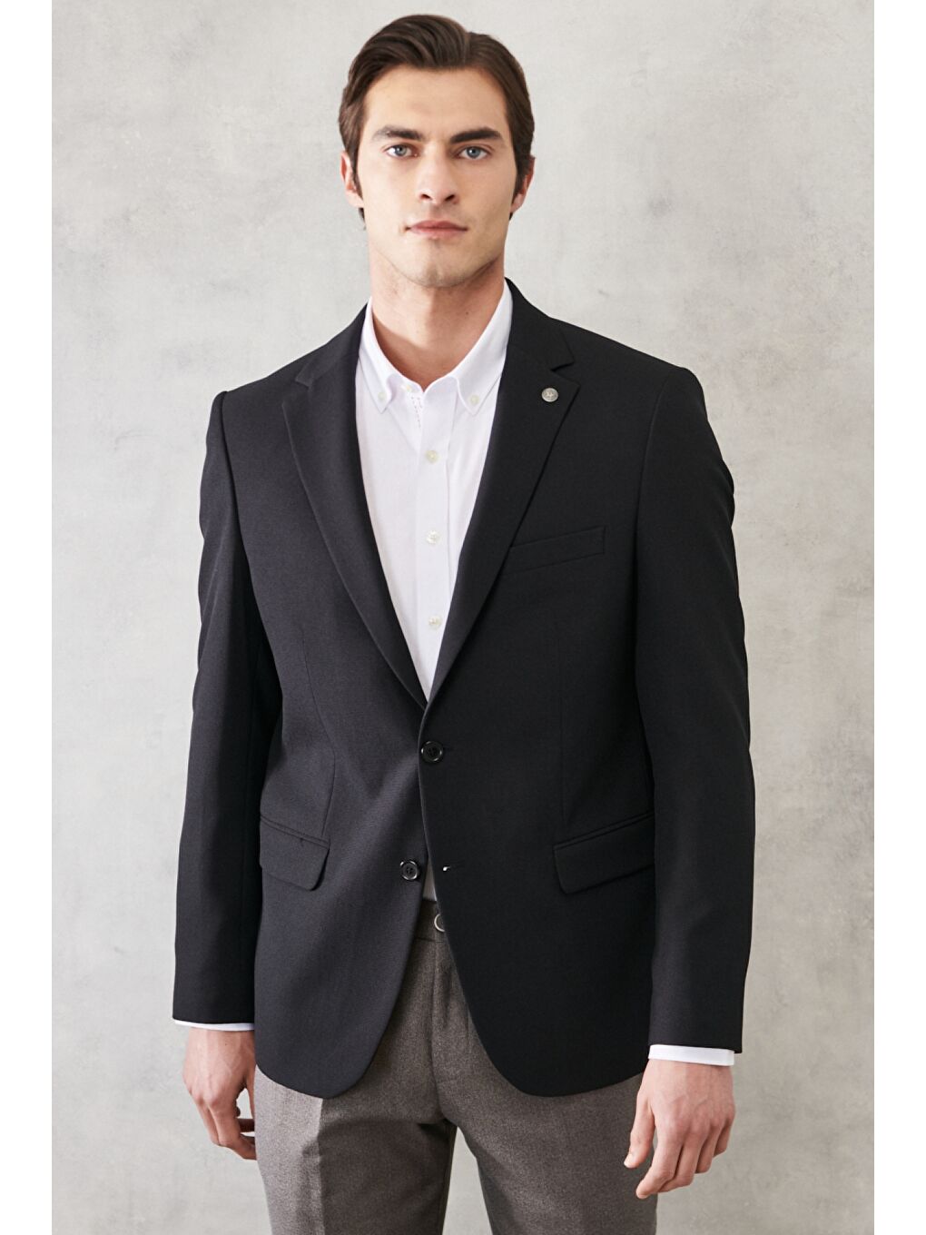 Erkek Siyah Slim Fit Dar Kesim Kırlangıç Yaka Casual Ceket