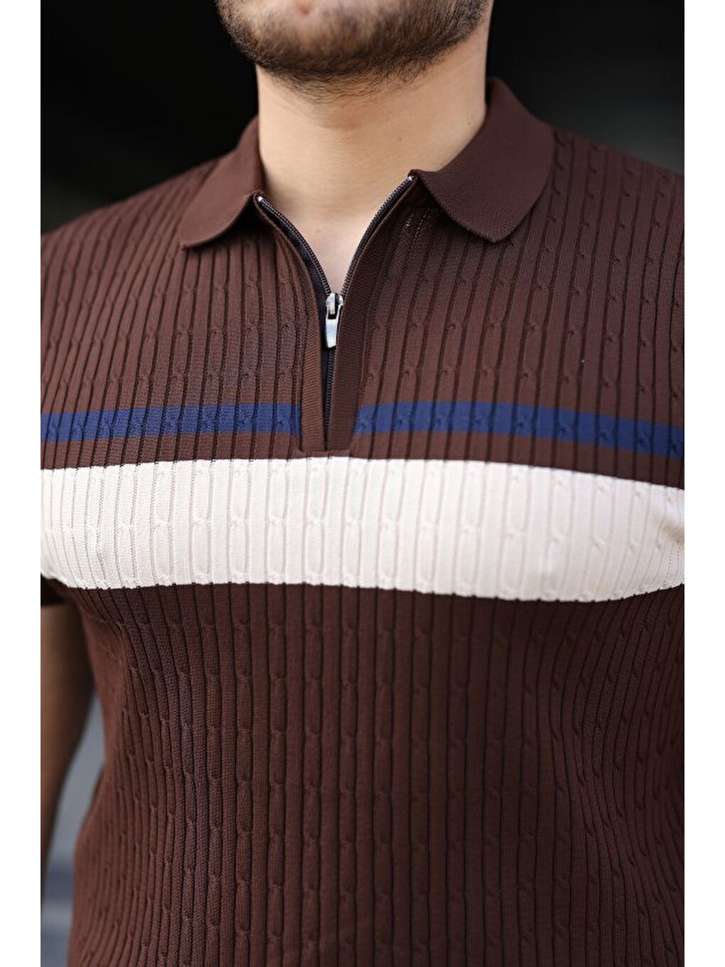 Kahverengi Erkek Örgü Desenli Renkli Kısa Kollu Triko Tişört-2