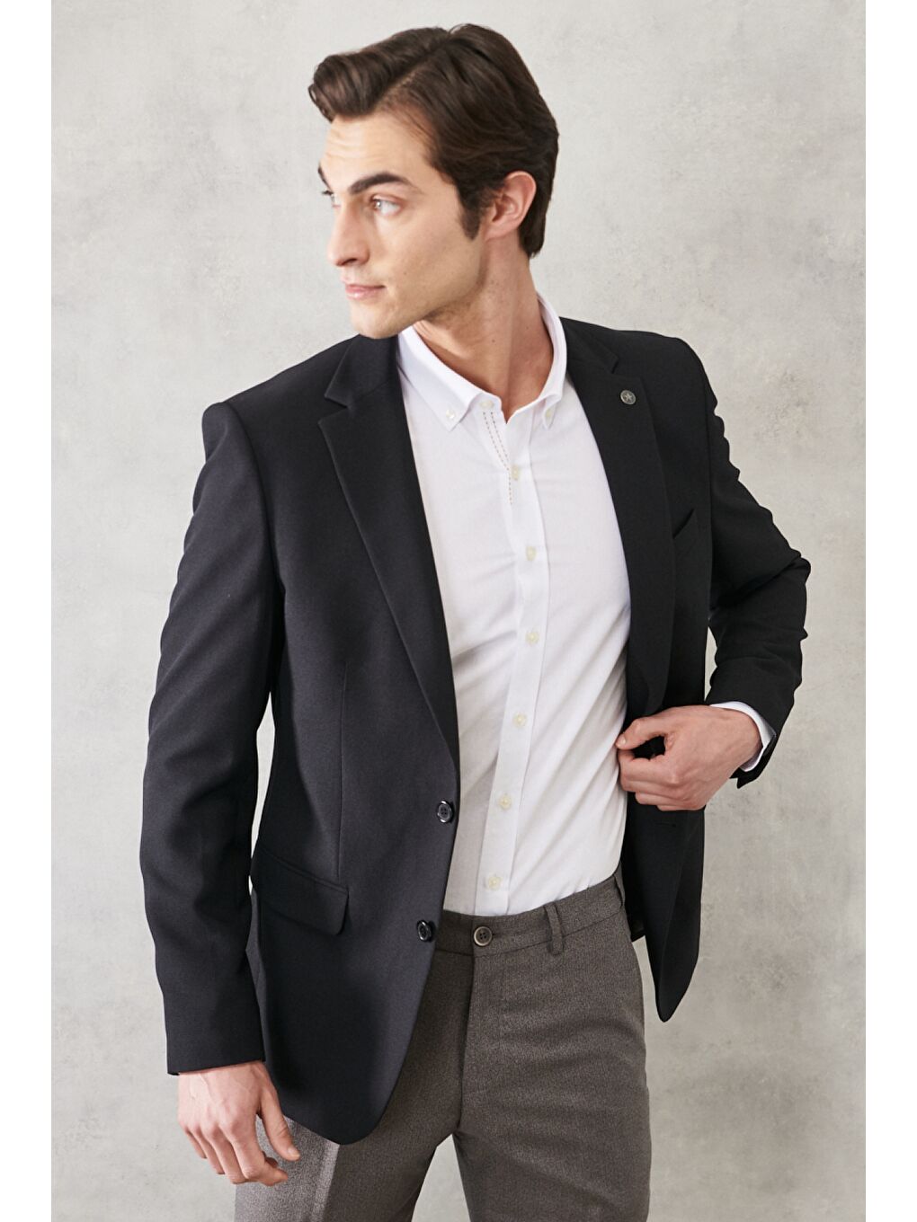 Erkek Siyah Slim Fit Dar Kesim Kırlangıç Yaka Casual Ceket-2