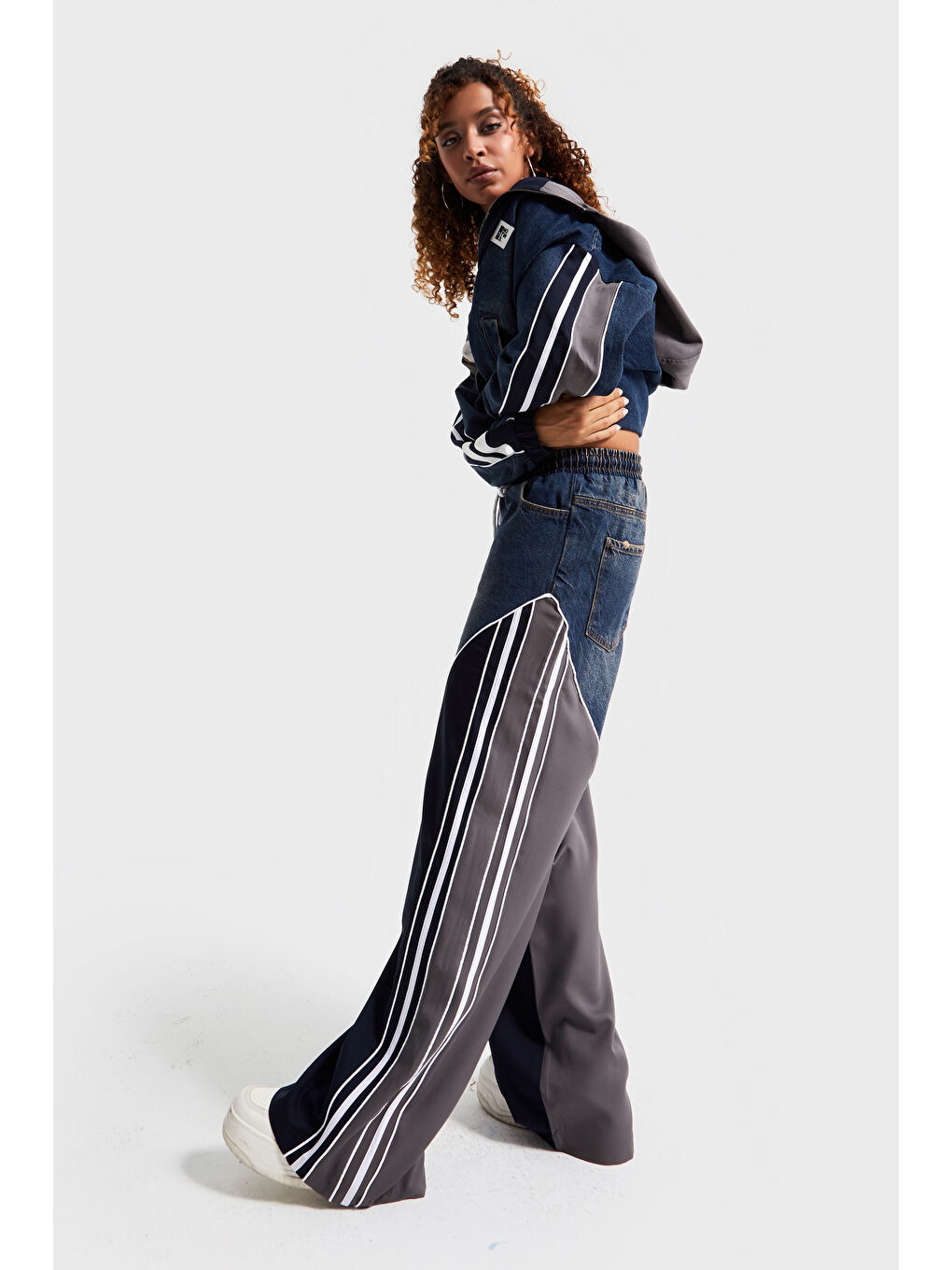 Mavi Kadın Jean Rengi Denim Kumaş Parçalı Bol Kesim Özel Tasarım Denim Jean-2