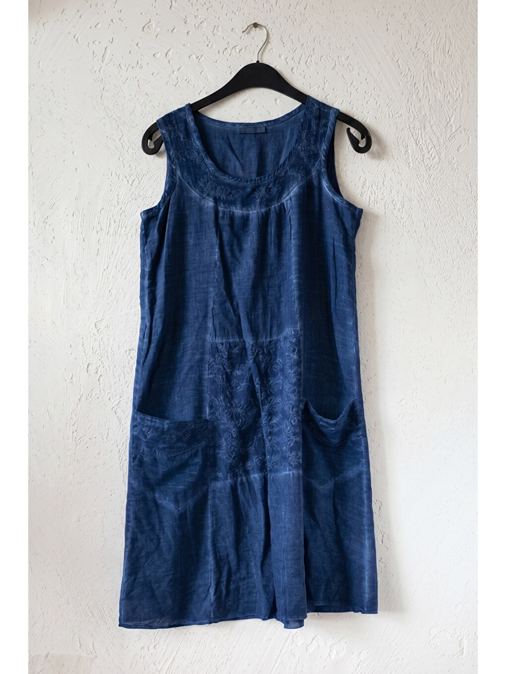 İndigo Jean Mavisi Havuz Yaka Kolsuz Cepli Astarlı Brodeli Yıkamalı Casual Pamuklu Dokuma Elbise 98 50-4
