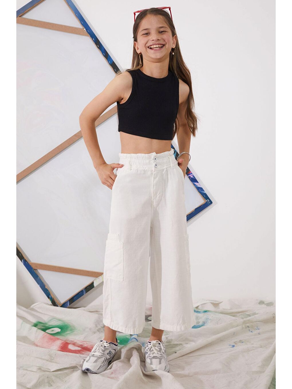 Beyaz Yüksek Bel Armürlü Kız Çocuk Pantolon 18926