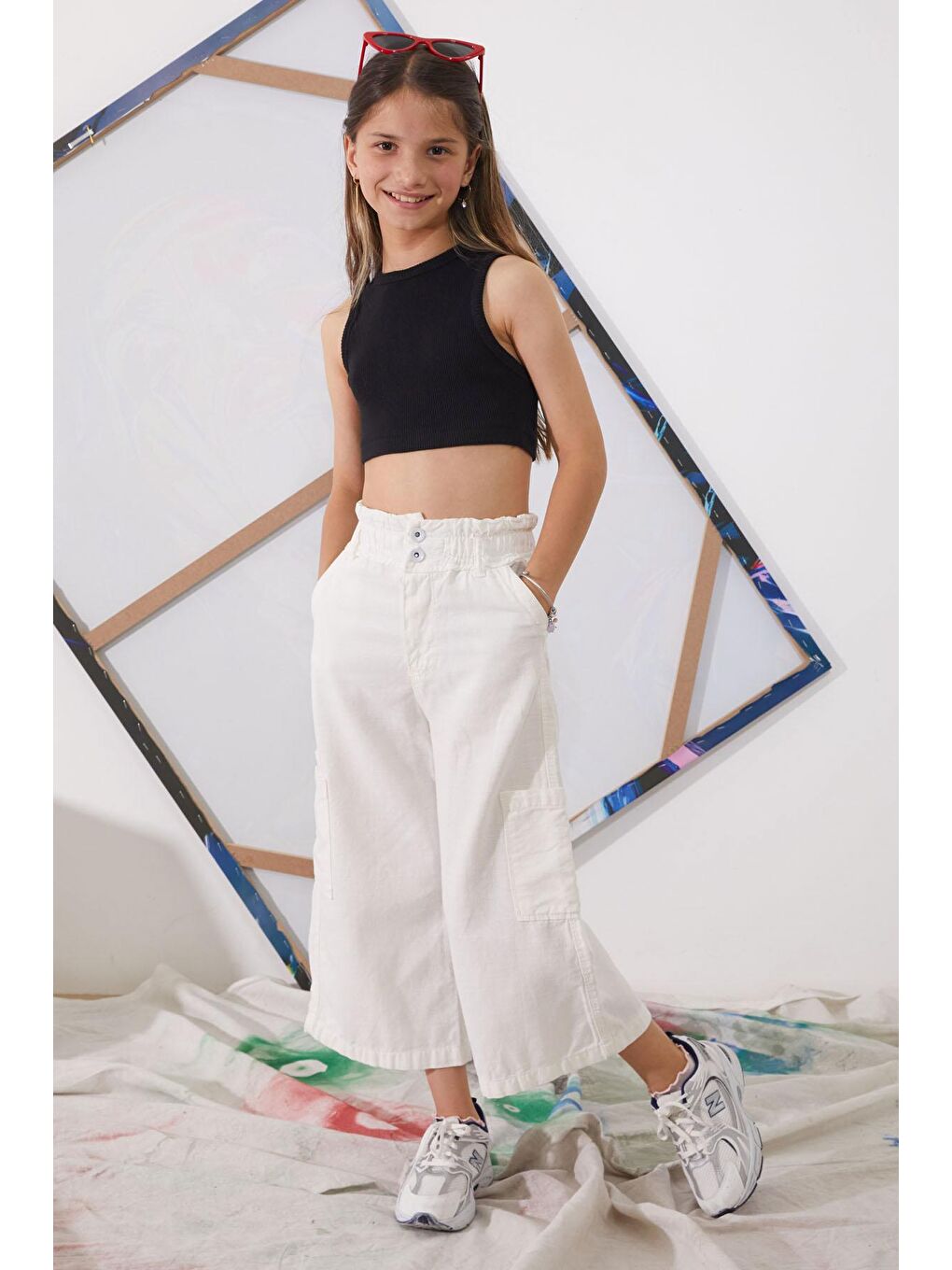 Beyaz Yüksek Bel Armürlü Kız Çocuk Pantolon 18926-1