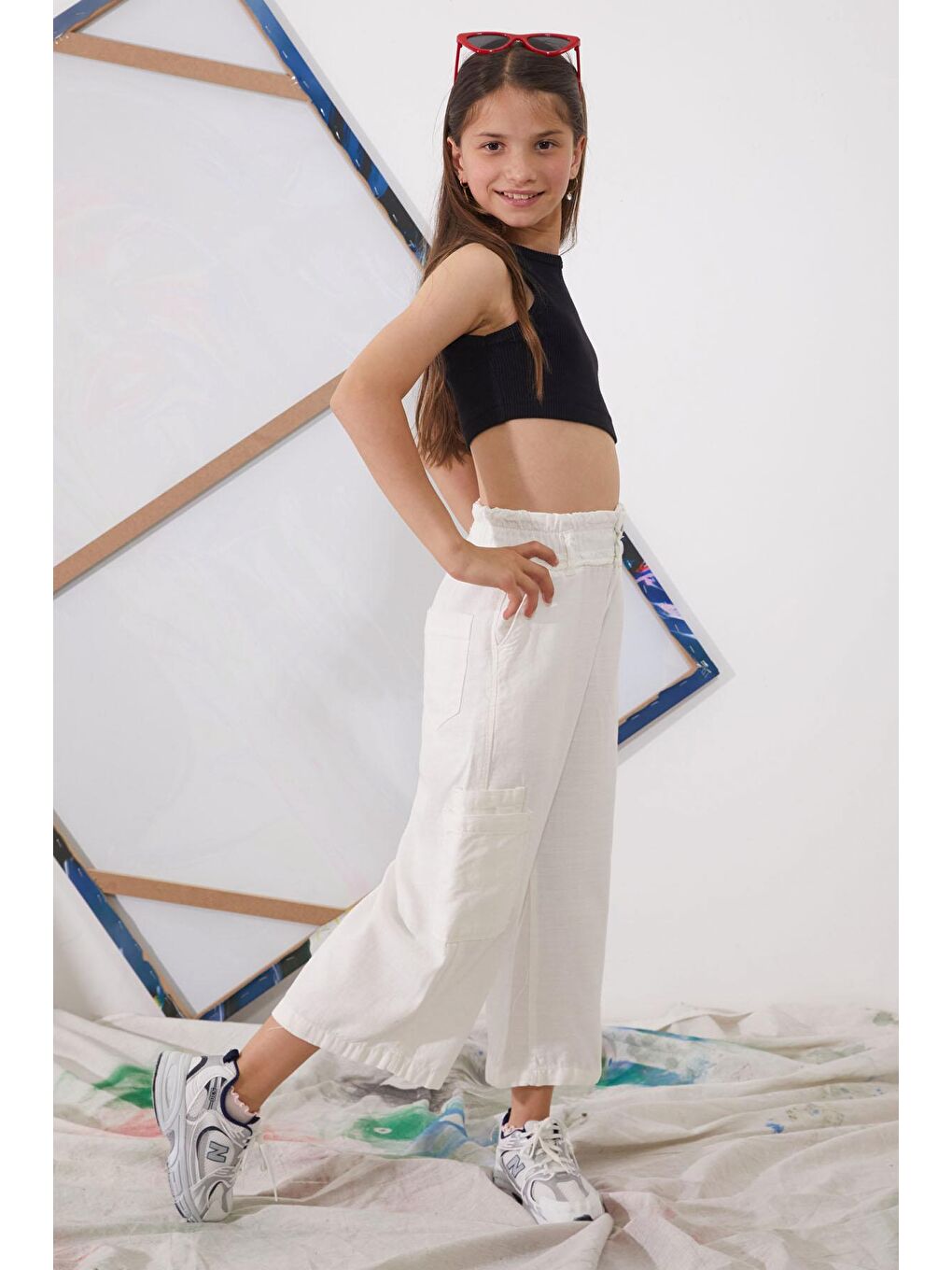 Beyaz Yüksek Bel Armürlü Kız Çocuk Pantolon 18926-3