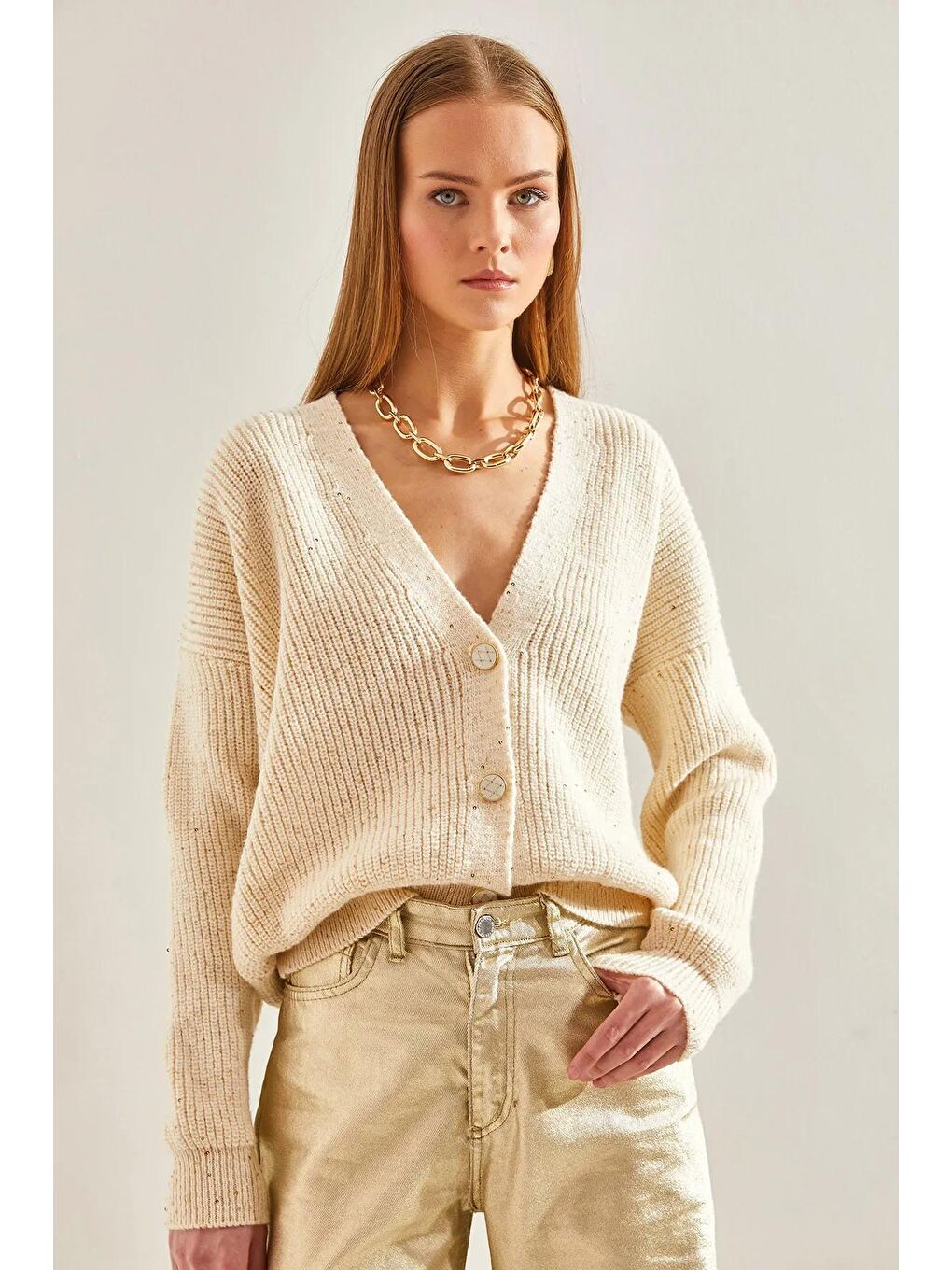 Ekru Kadın Pullu Düğmeli Hırka-1