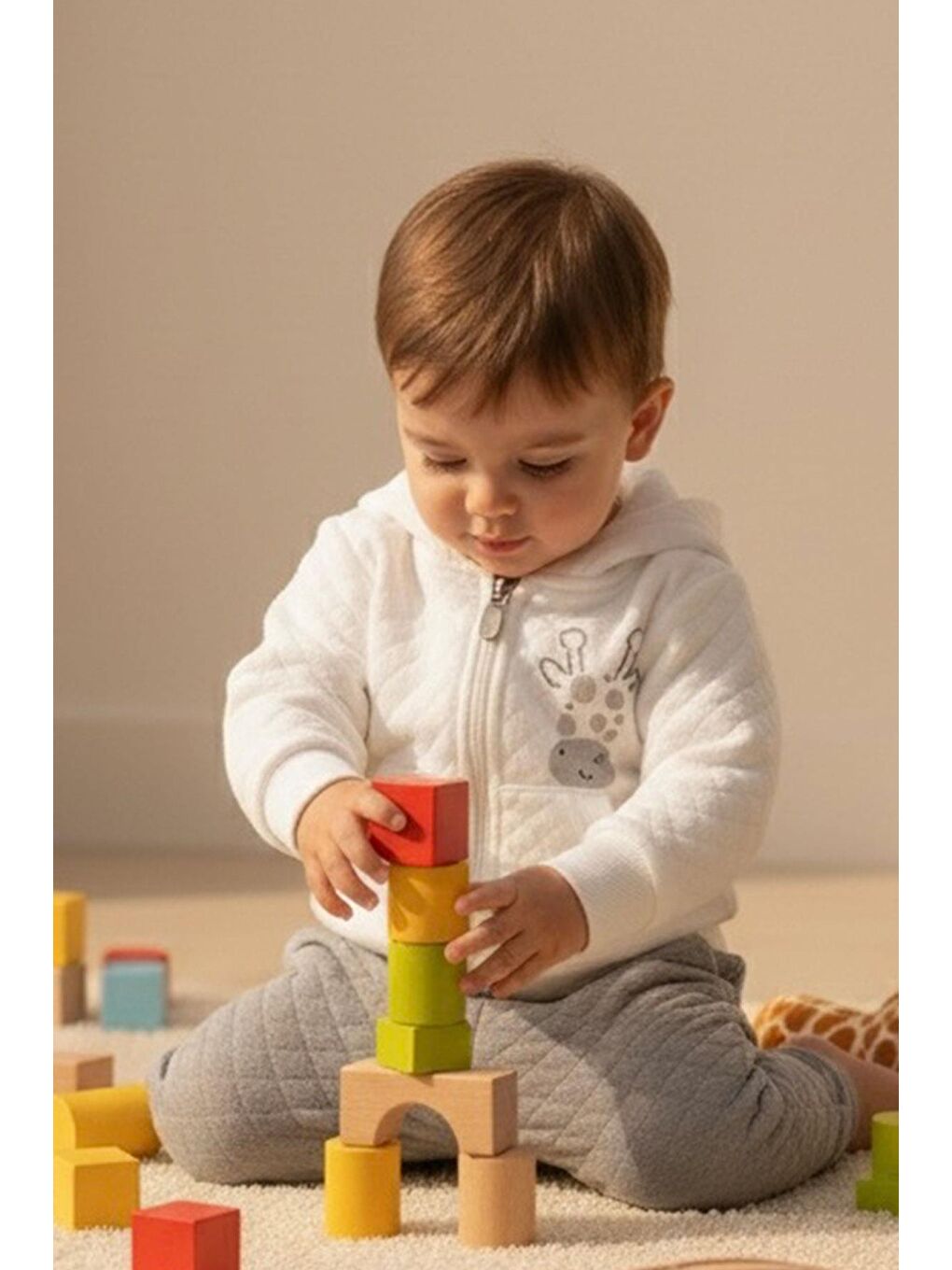 Erkek Bebek Eşofman Takımı Sevimli Zürafa Baskılı Kapitone Desenli Ekru (6 Ay-1.5 Yaş)-1