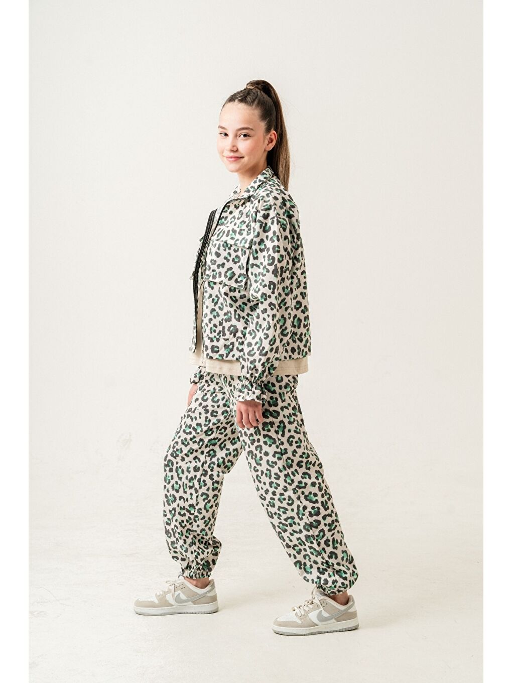 Yeşil Kız Çocuk 3'lü Takım (Ceket+Pantolon+Tişört) P1013-3