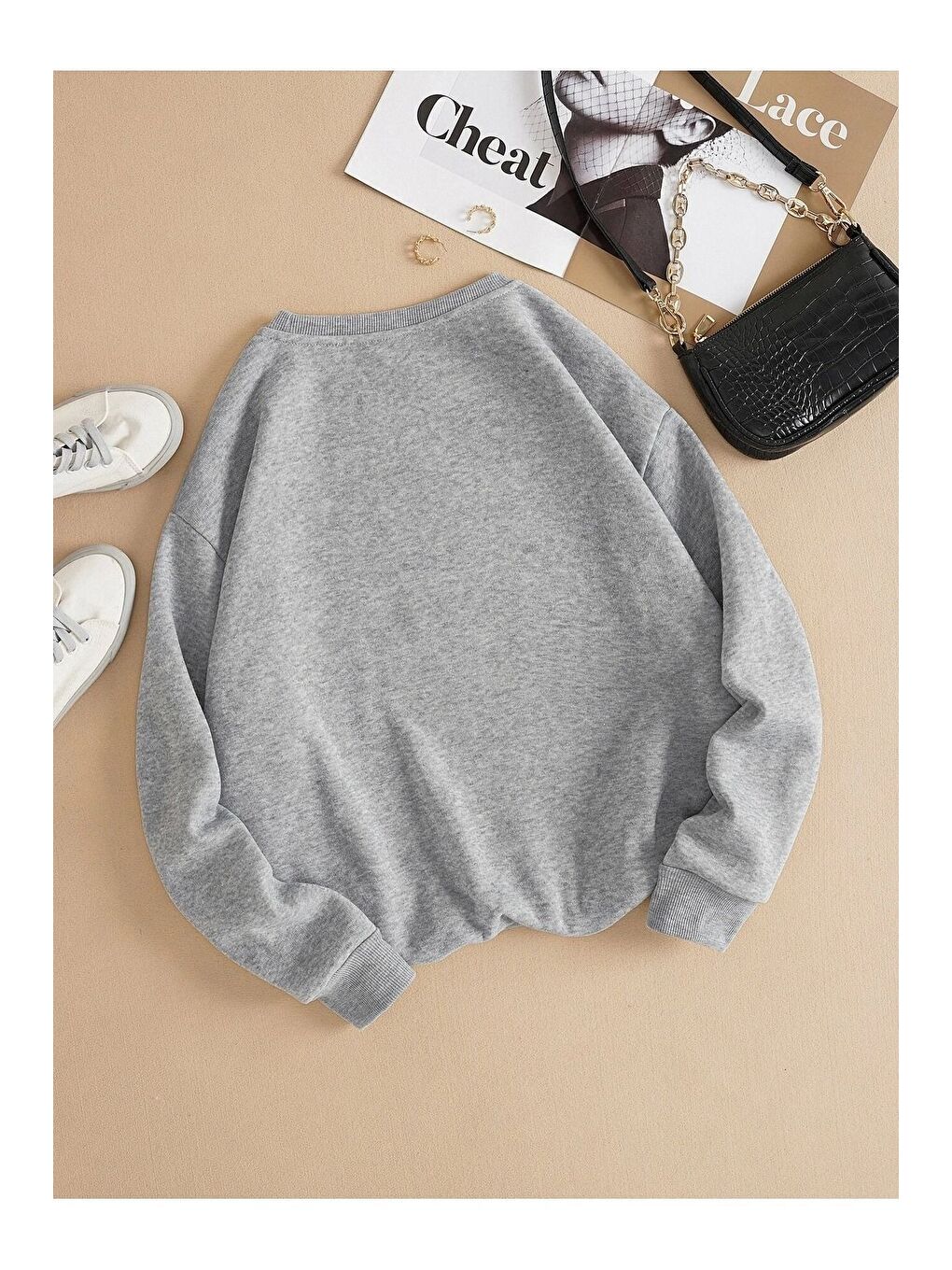 Trendseninle Kadın Gri Papatya Baskılı Bisiklet Yaka Sweatshirt - 1