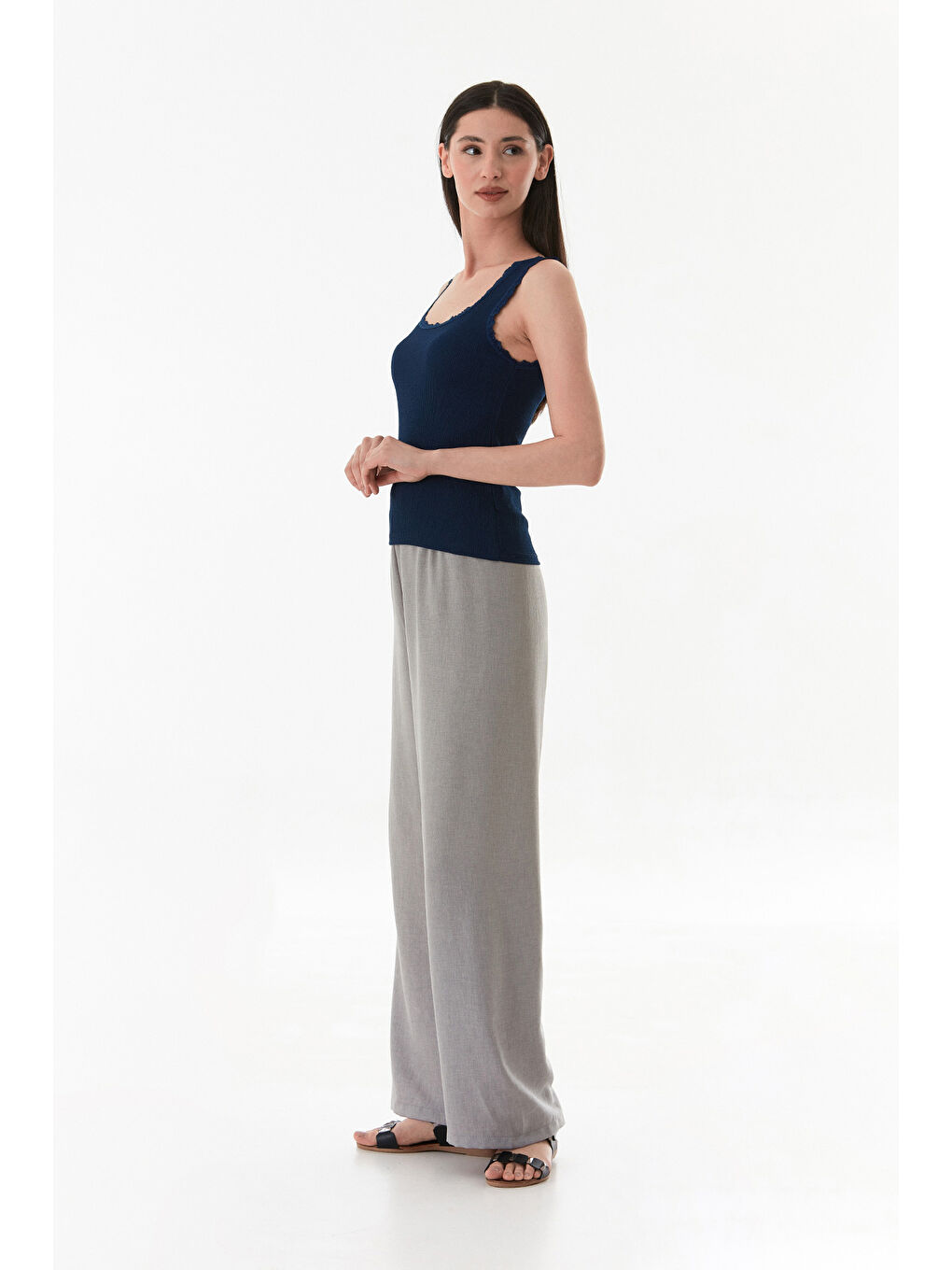 Lacivert Bürümcük Kumaş Dantelli Askılı Body-2