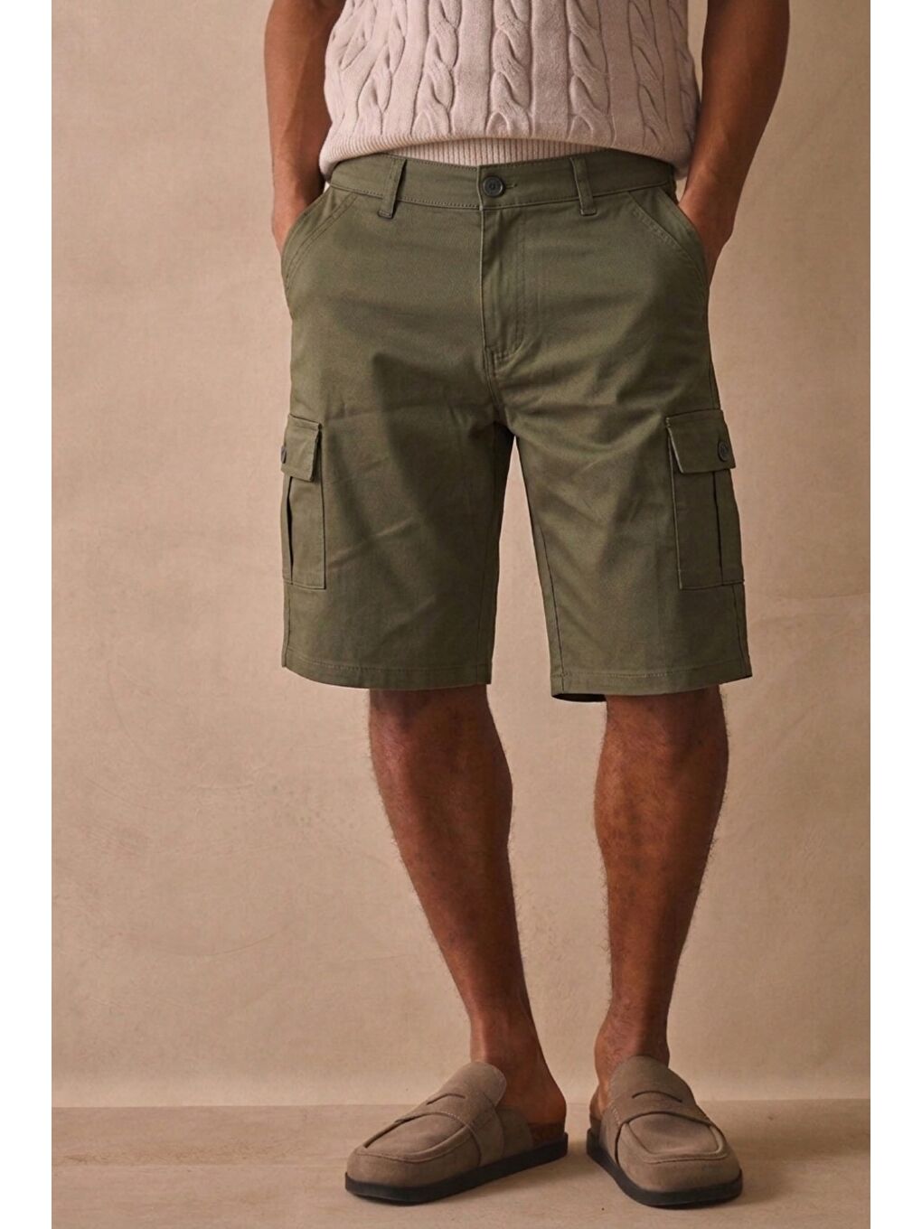 Haki Çok Cepli Yazlık Rahat Kargo Şort