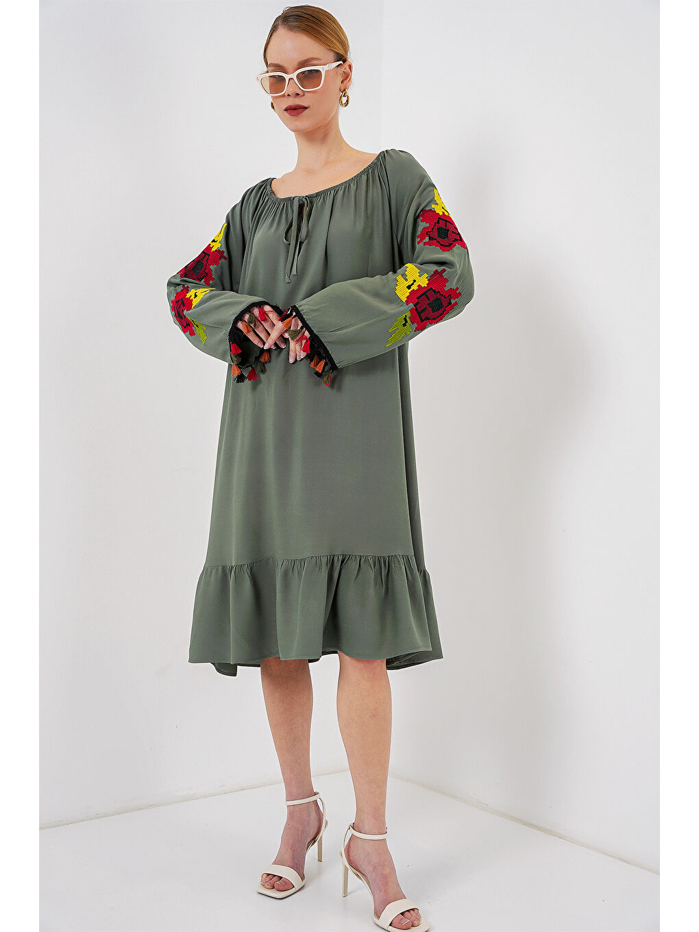 Nakışlı Midi Elbise 2531 - Haki-1