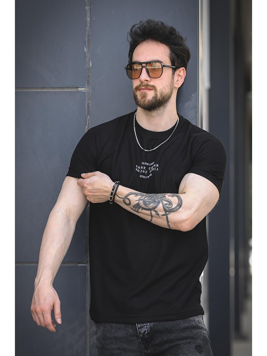 Siyah Slow Lives Waffle Kumaş Bisiklet Yaka Baskılı Erkek Tshirt-1