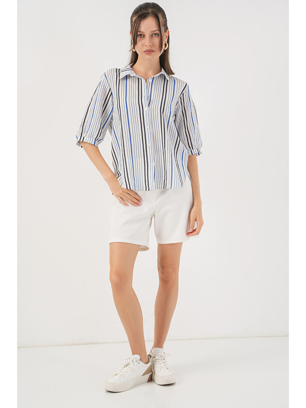 Kadın Çizgili Kısa Kol Gömlek 20345 - Lacivert-1