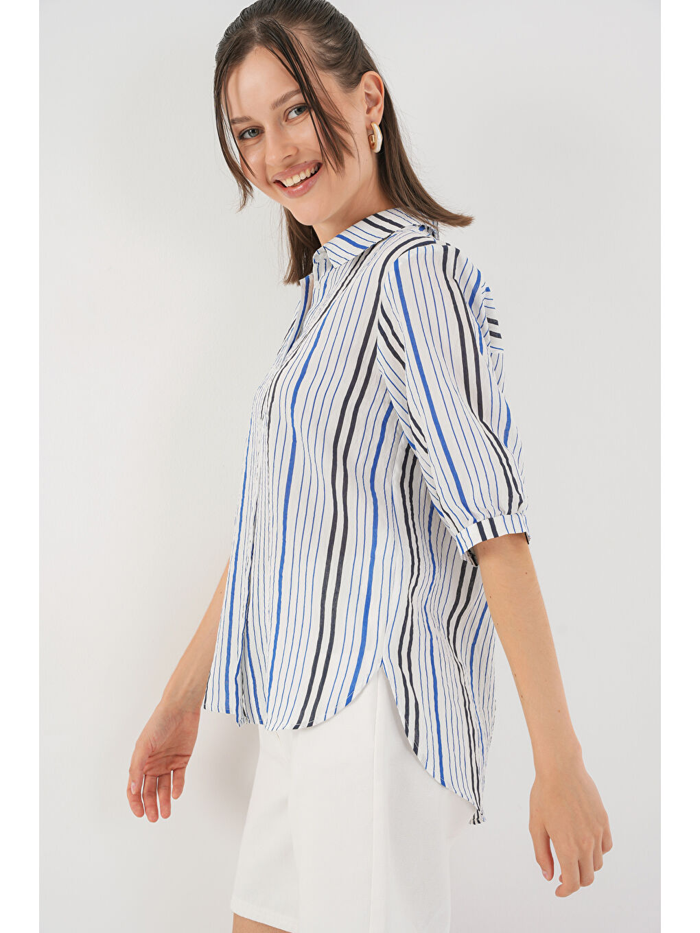 Kadın Çizgili Kısa Kol Gömlek 20345 - Lacivert-2