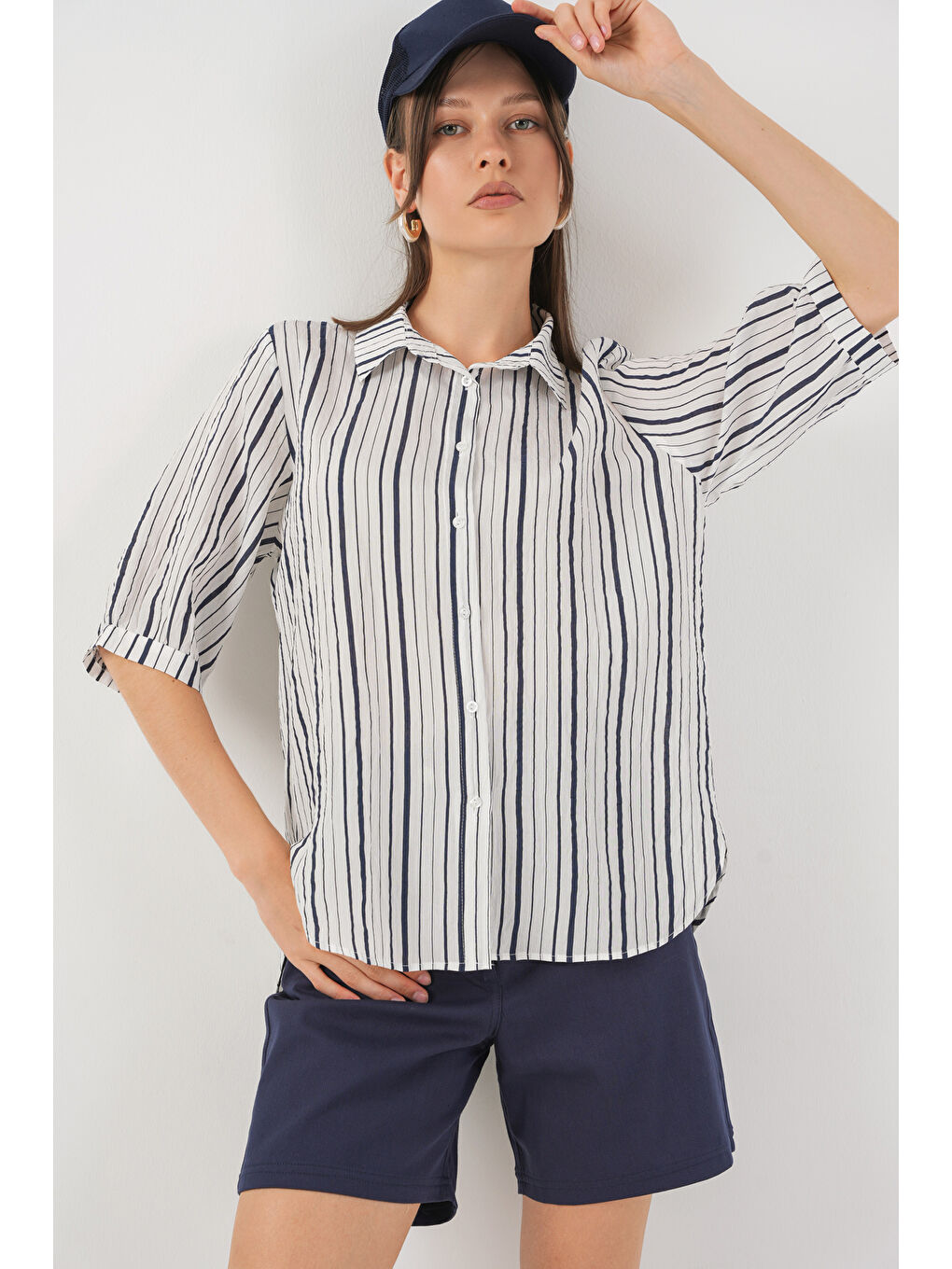 Kadın Çizgili Kısa Kol Gömlek 20345 - F.Lacivert-3