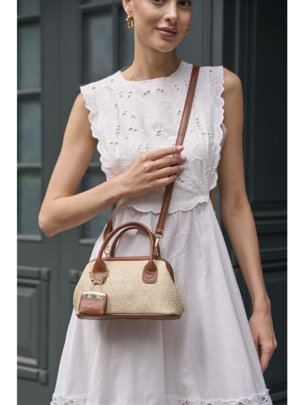 Kahverengi Hasır Dokulu Mini El Çantası Taba-1