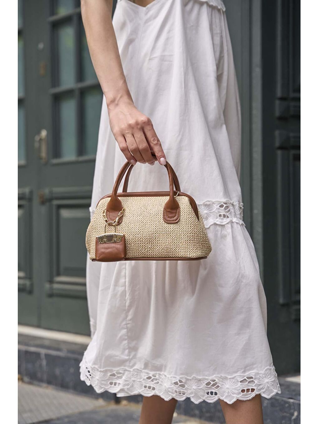 Kahverengi Hasır Dokulu Mini El Çantası Taba-2