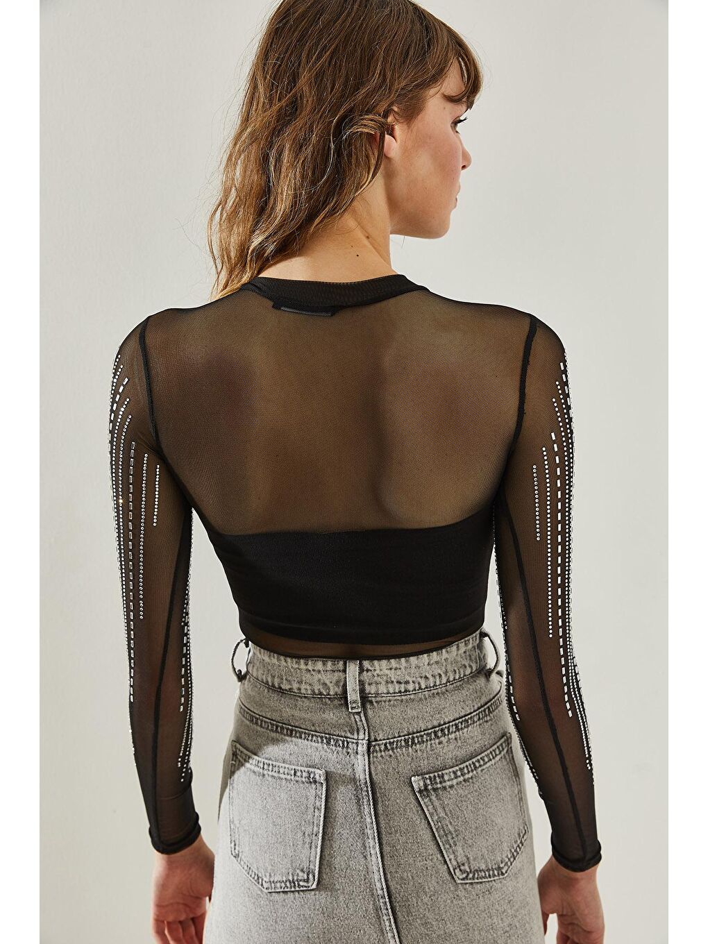 Siyah Kadın Taş Detaylı Uzun Kollu Tül Çıtçıtlı Body-4