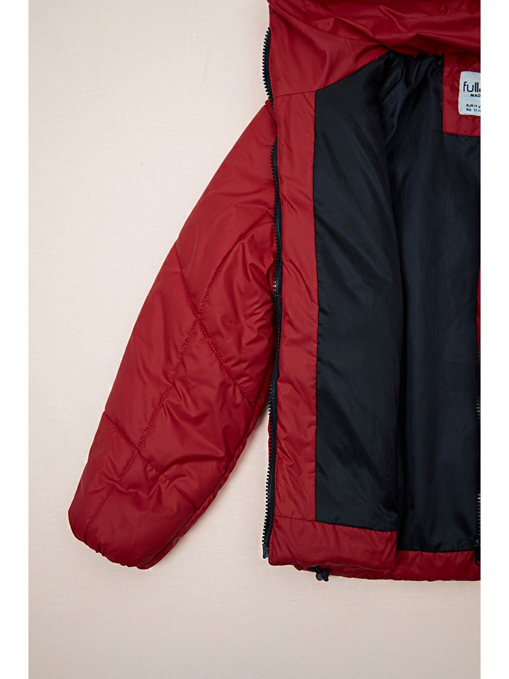 Kırmızı Fermuarlı Stoperli Kapüşonlu Kız Çocuk Şişme Mont-3