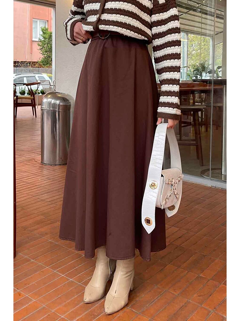 Kemer Detaylı Kloş Etek Acı Kahverengi-2