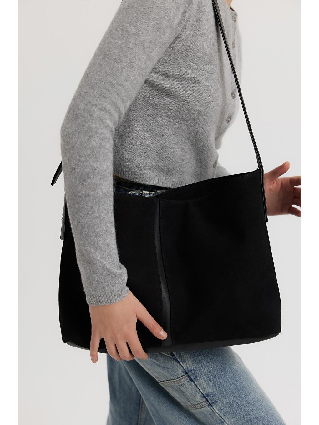 Agatha Süet Omuz Çantası Siyah-5