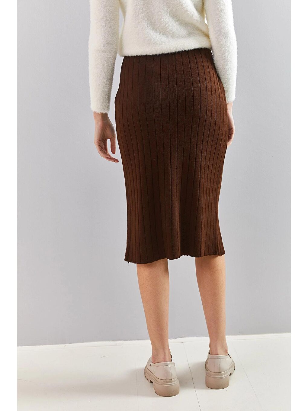 Kahverengi Kadın Düğmeli Triko Etek-1