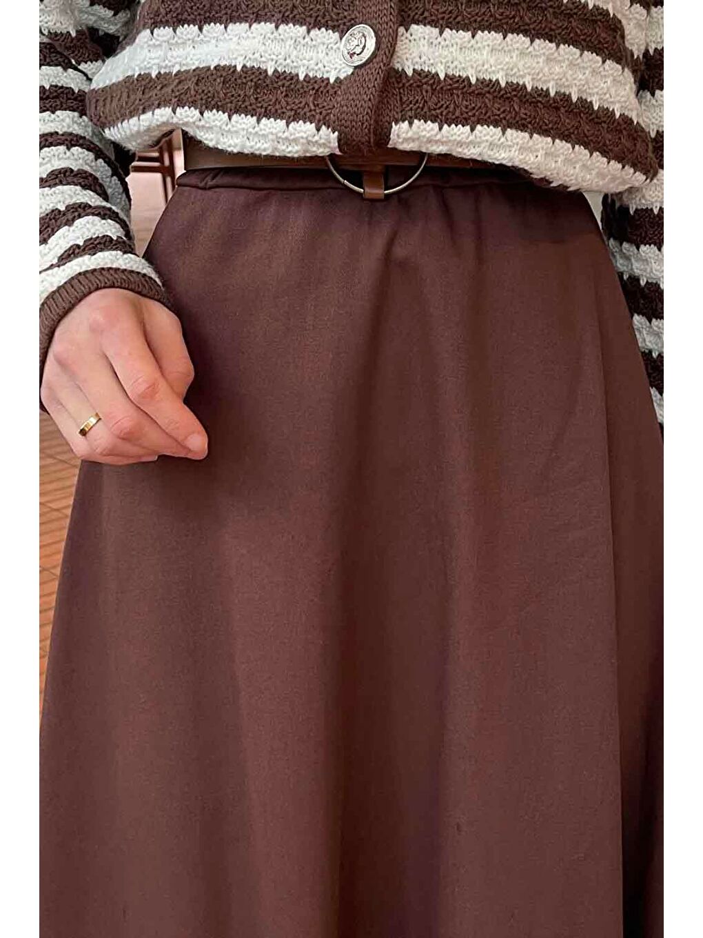 Kemer Detaylı Kloş Etek Acı Kahverengi-3
