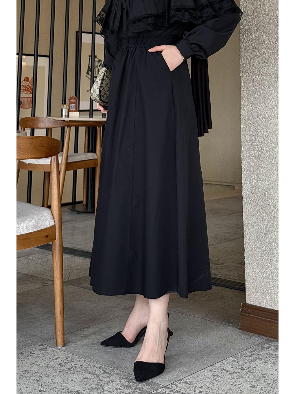 Kloş Tesettür Etek Siyah-1