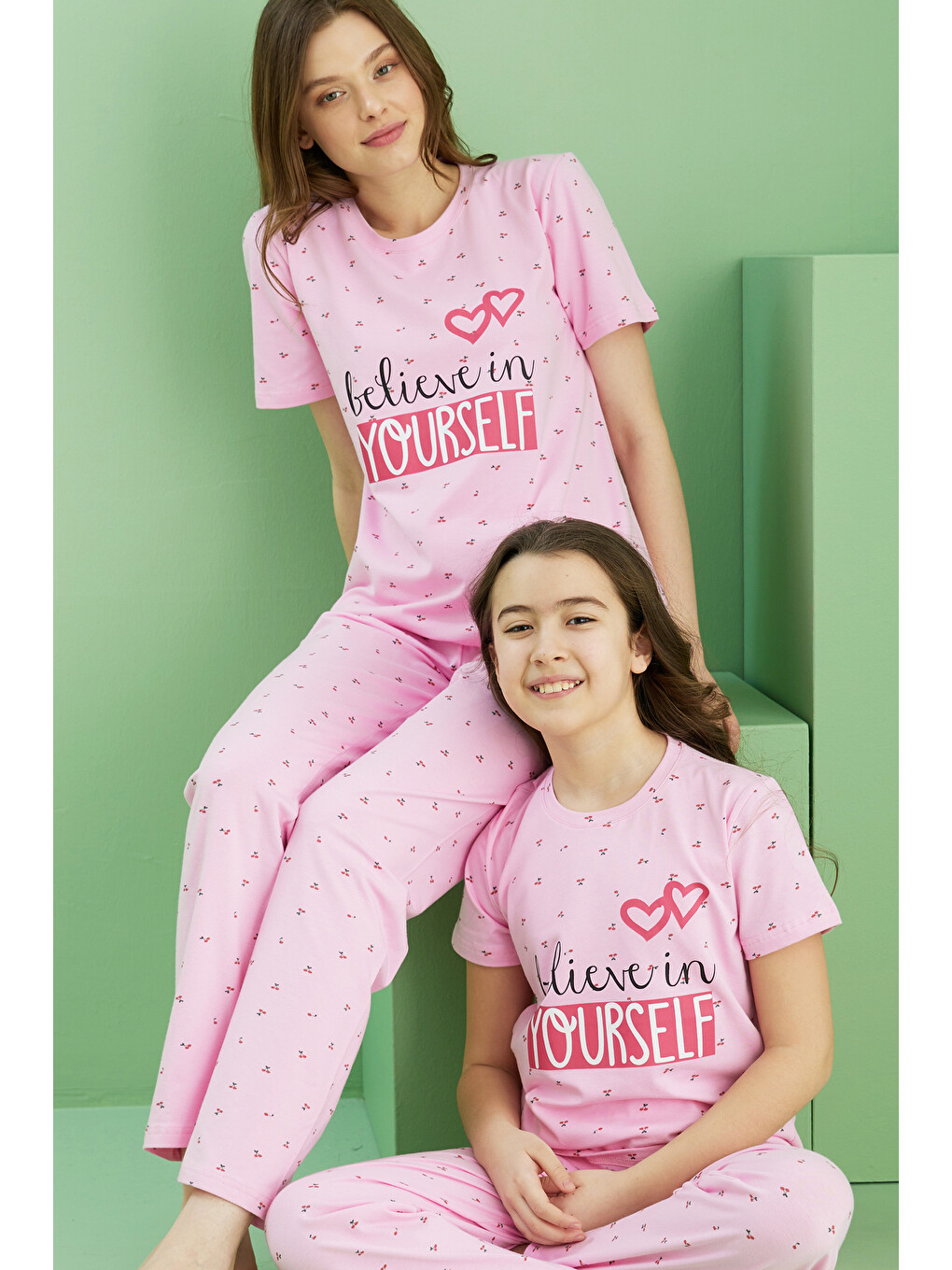 Pembe Desenli Pamuklu Bisiklet Yaka Örme Pijama Takım25117073