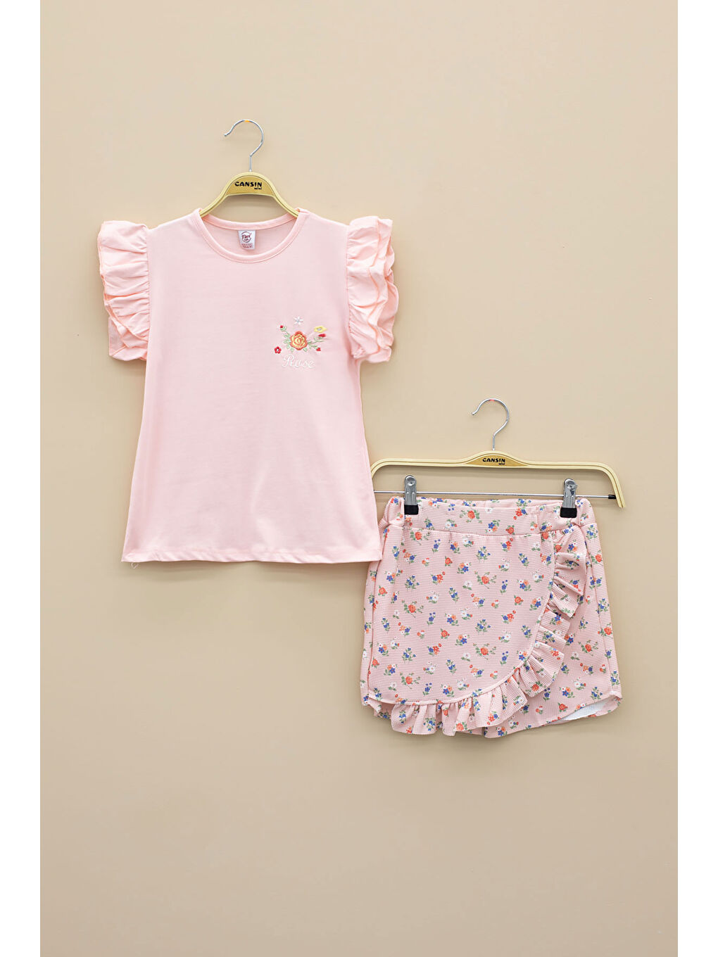 Pembe Somon Kolları Fırfırlı Çiçek Desenli Şort Etekli 2'li Takım 20715
