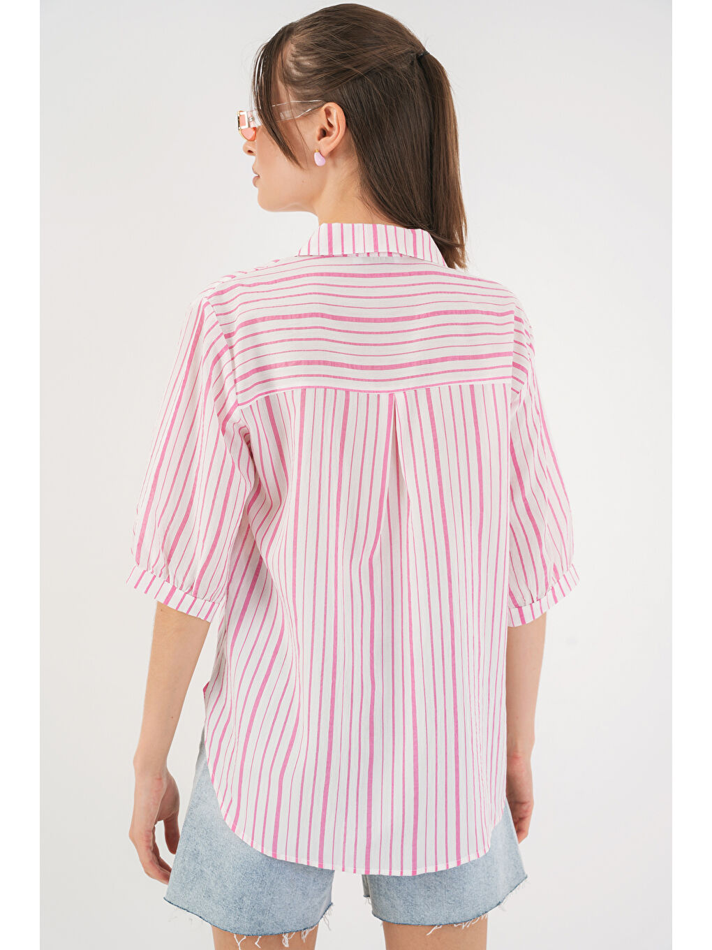 Pembe Kadın Çizgili Kısa Kol Gömlek 20345 - Pudra-5