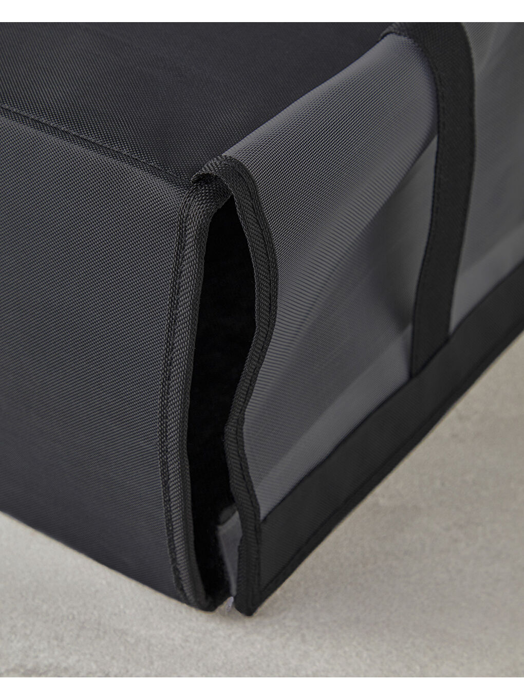 Sylvia Polyester Kutulu Hurç Siyah-2