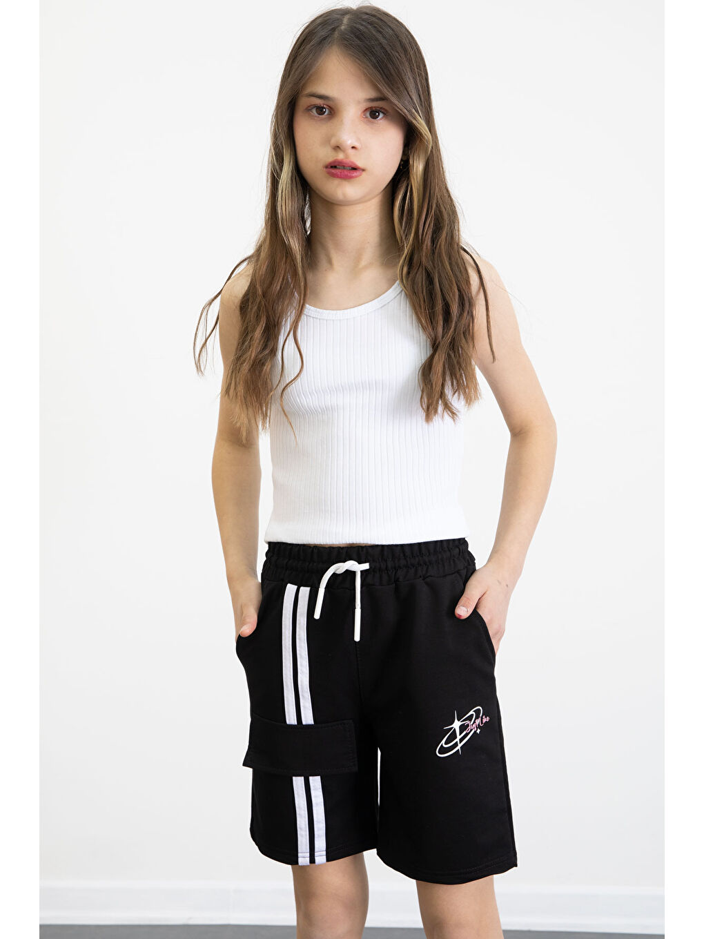 Siyah Beli Lastikli Şerit Detaylı Kız Çocuk Şort 20749-1