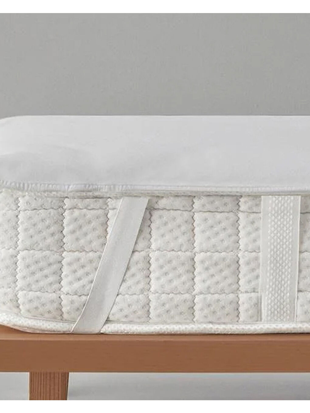 Fresh Touch Sıvı Geçirmez Çift Kişilik Yatak Koruyucu Alez Beyaz