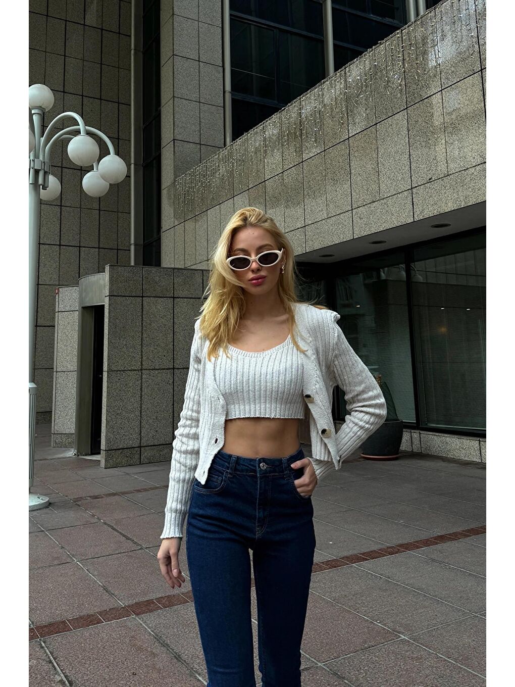 Bej Askılı Bluz ve Düğmeli Hırka Triko Takım-1